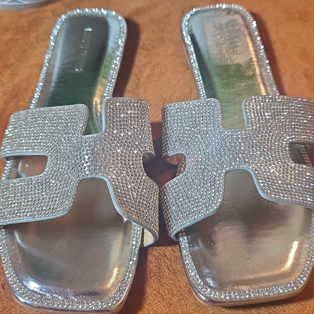 BERNESSSilver STUDDED  Slide Sandals - Picture 7 of 10